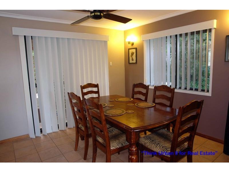 15 Mazzard Street, Bellbowrie QLD 4070